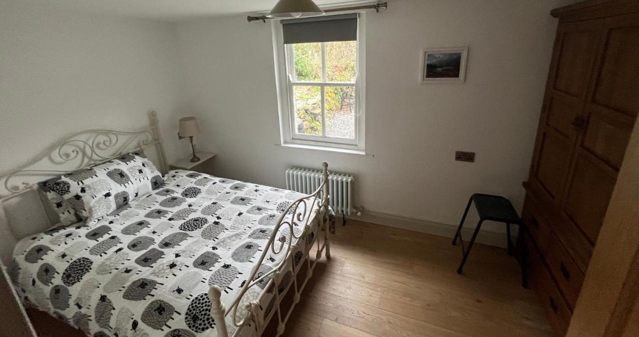 Newly Renovated Stone Cottage Located 2.5 Miles From Killarney Town Teernaboul Eksteriør bilde